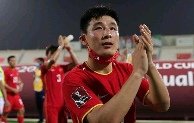 武磊不解球迷只骂自己 妻子：他喜欢自己承受压力