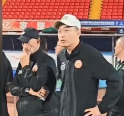 抢庄牛牛公司-冯潇霆：扎实的能力是一切的基础，年轻球员得有清晰职业规划